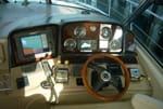 2004 Sea Ray 42' Sundancer helm controls