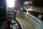 2004 Sea Ray 42' Sundancer dining area