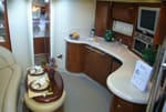 2004 Sea Ray 42' Sundancer lounge