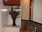 2005 Sea Ray 42' Sundancer photo 9