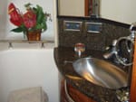 2005 Sea Ray 42' Sundancer sink