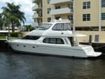 2006 Carver 56' Voyager Sky Lounge exterior