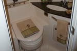 2006 Sea Ray 44' Sundancer head 2