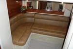 2006 Sea Ray 44' Sundancer living area