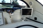 2006 Sea Ray 44' Sundancer monitor