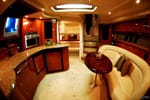 2006 Sea Ray 44' Sundancer dining area
