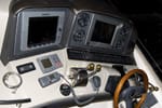 2006 Sea Ray 44' Sundancer instruments