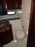 2006 Sea Ray 48' 480 Sundancer head