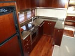 2006 Sea Ray 48' 480 Sundancer galley 2
