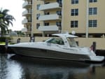 2006 Sea Ray 52' Sundancer exterior